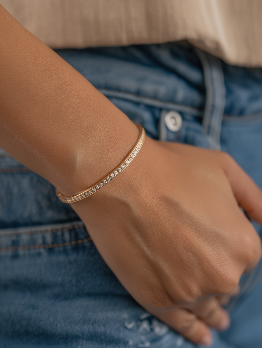 Evie Bangle - Gold