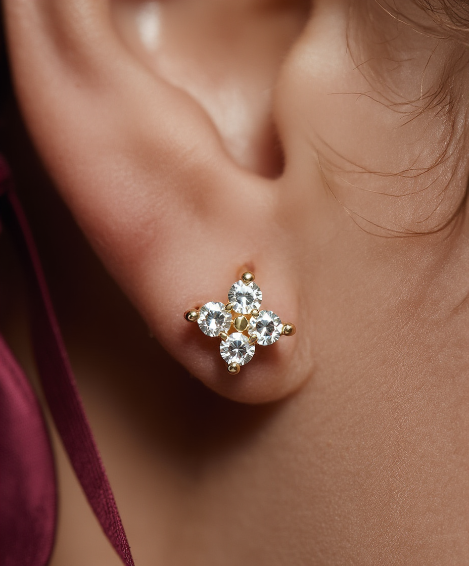 Loria Studs - Gold
