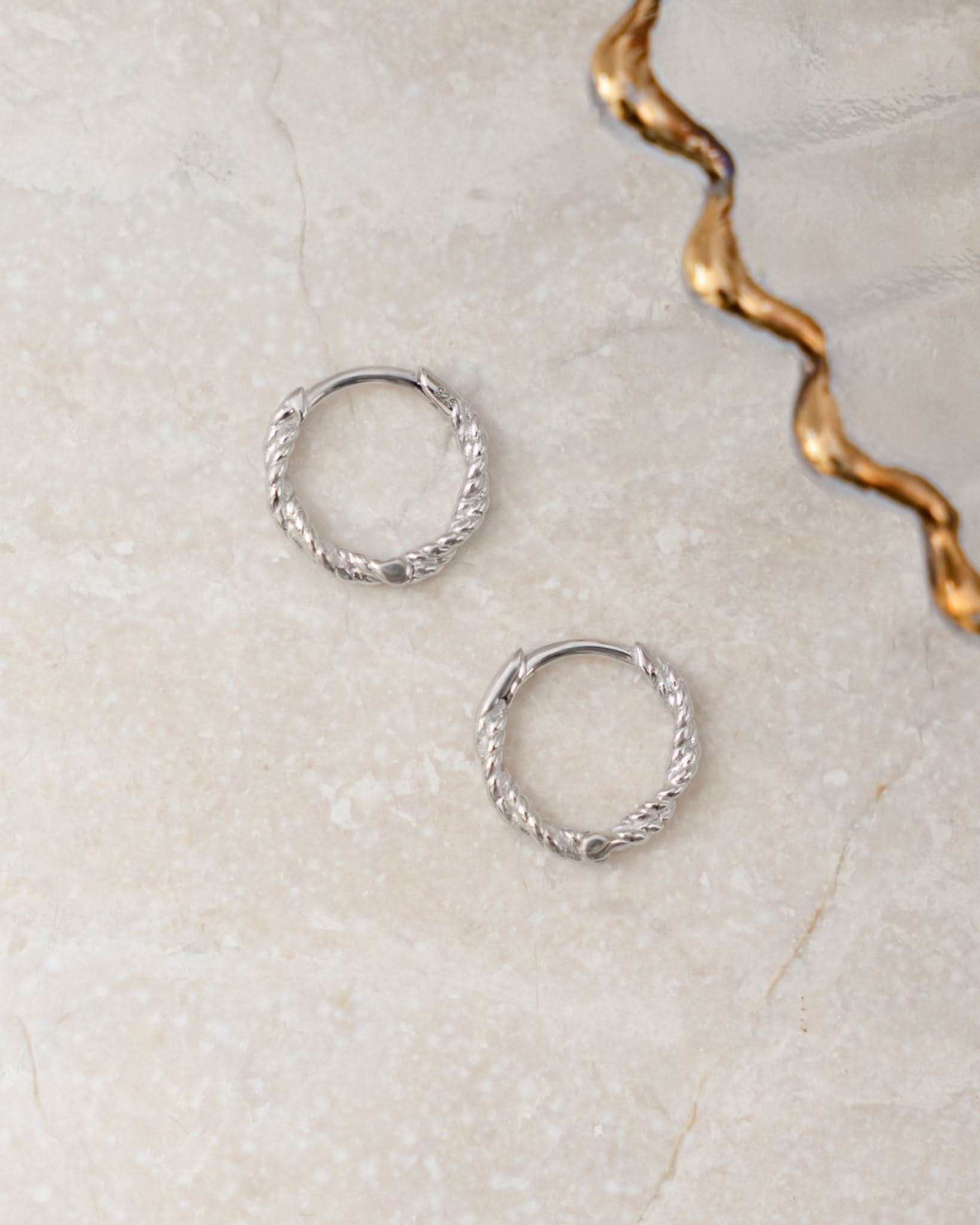 8mm Spiral Huggie