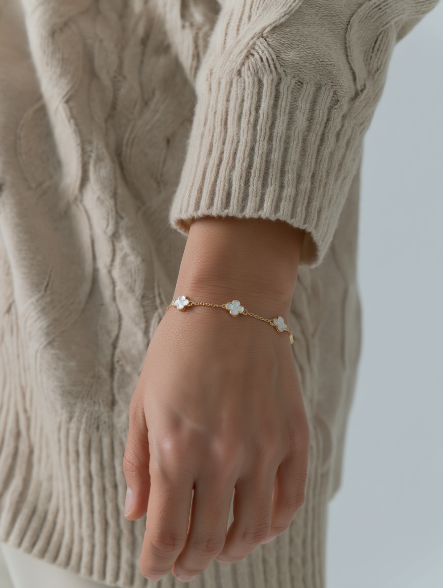 Mother of Pearl Clover Bracelet