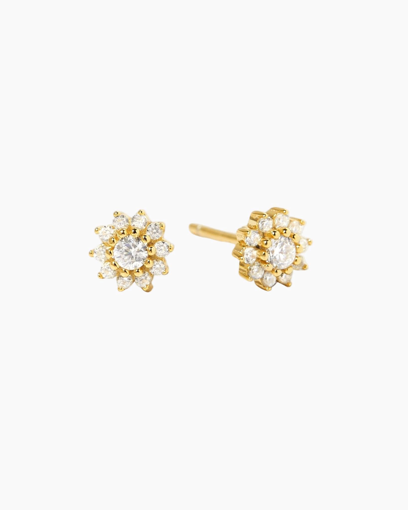 Dainty Flower Studs