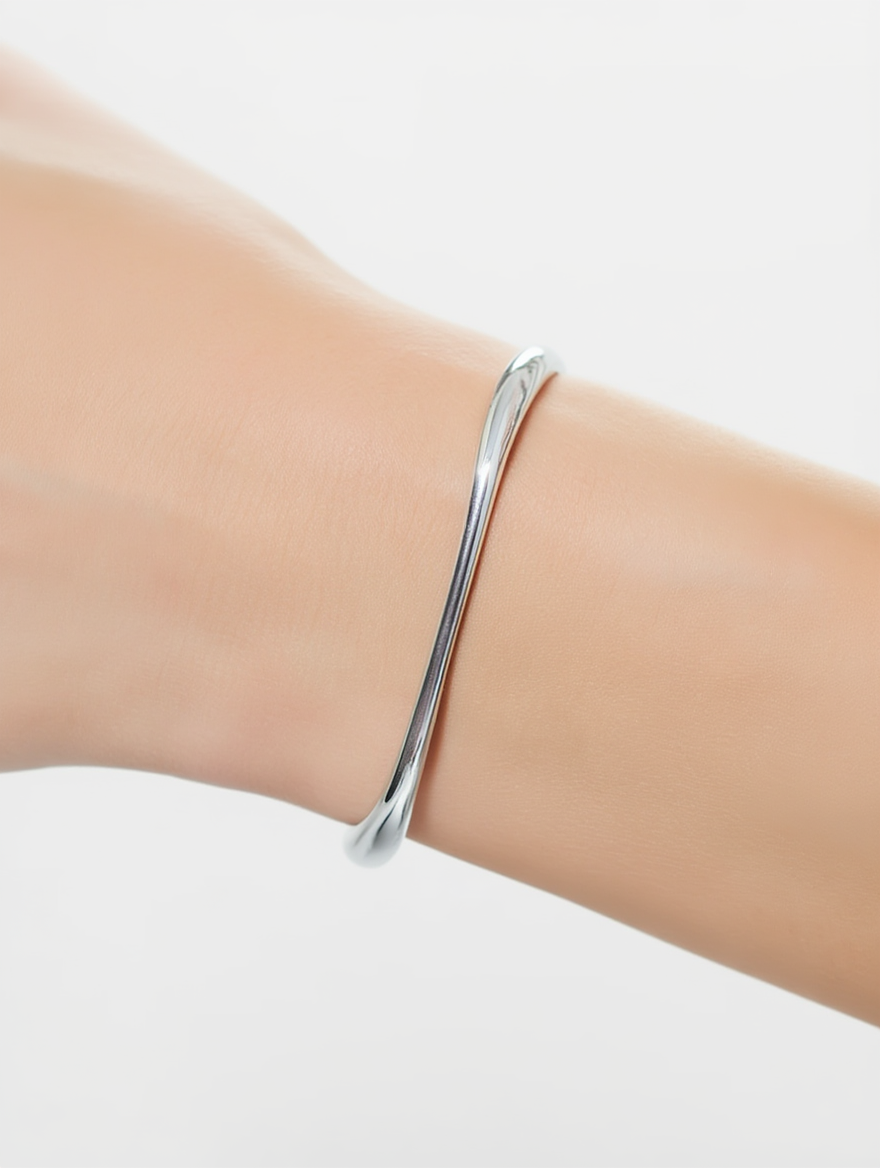 Ayra Bangle