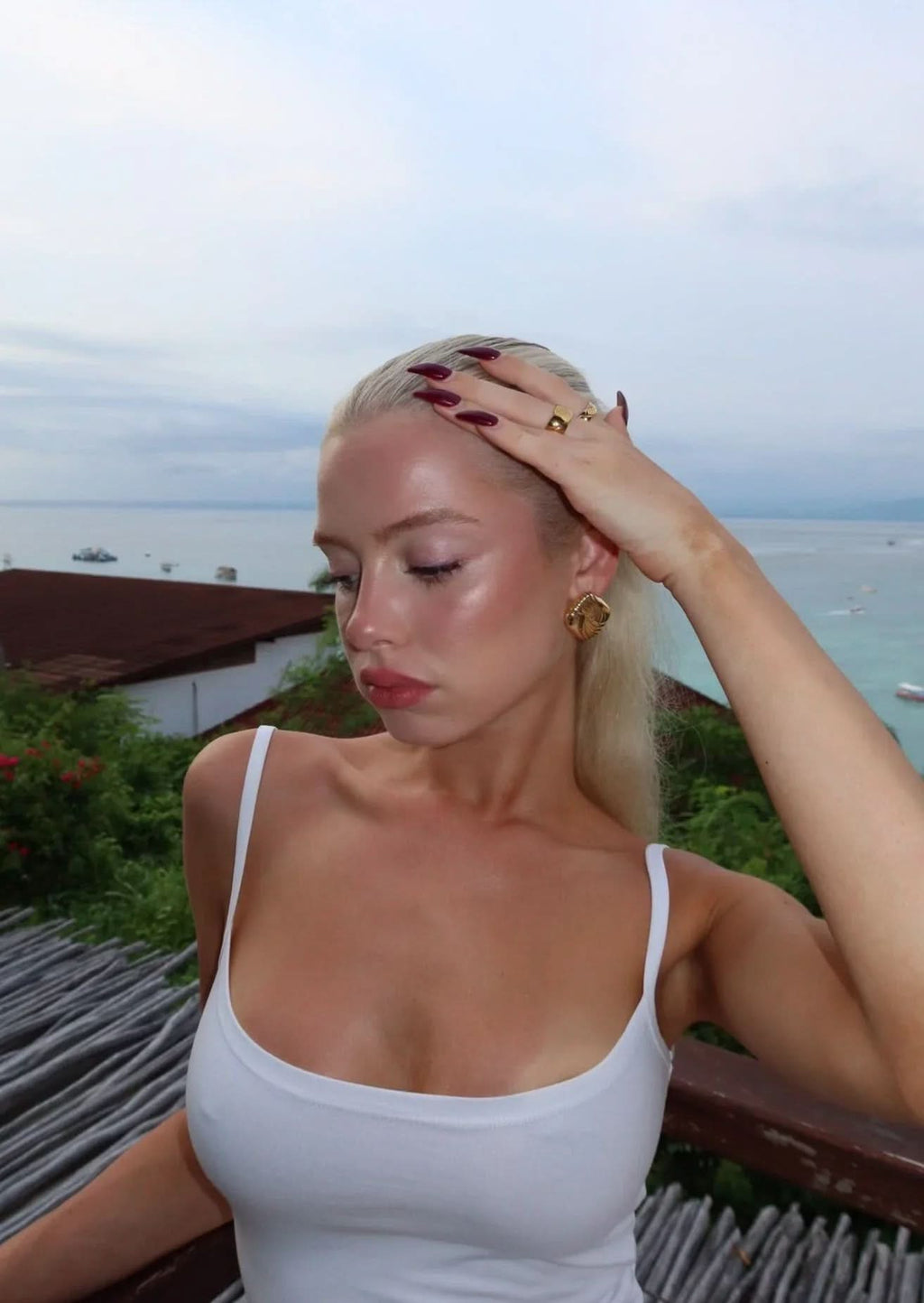 Elva Earrings  - Gold