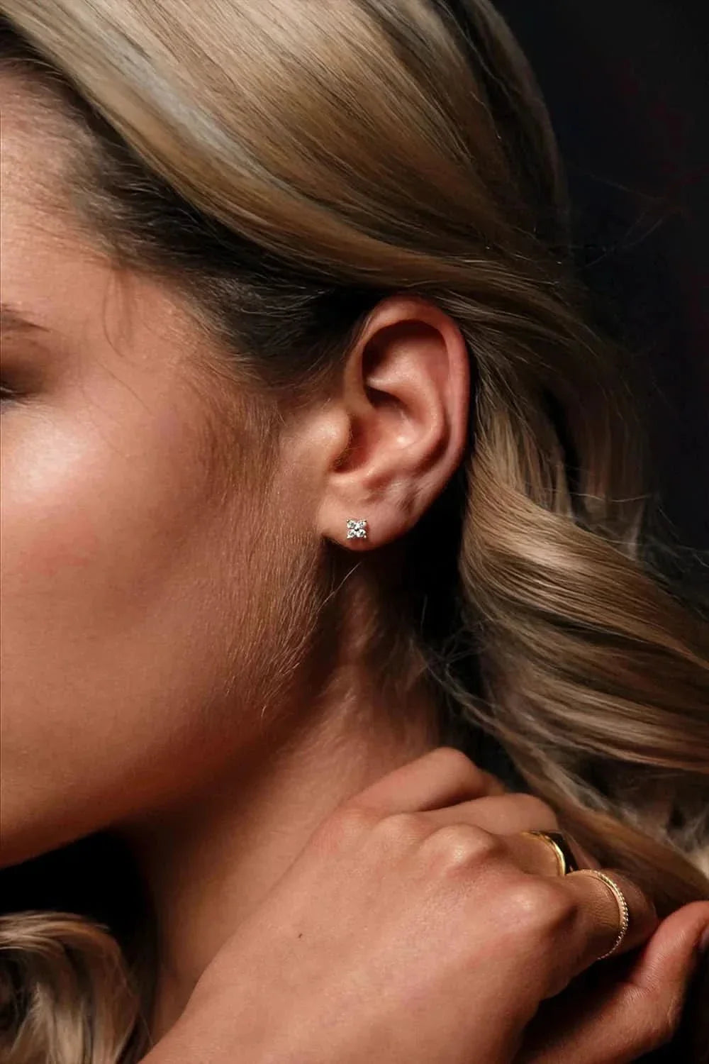 Loria Studs - Gold